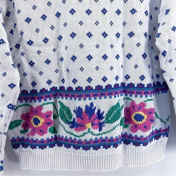 VINTAGE Eddie Bauer White Floral Grandma Sweater - Picture 4 of 7